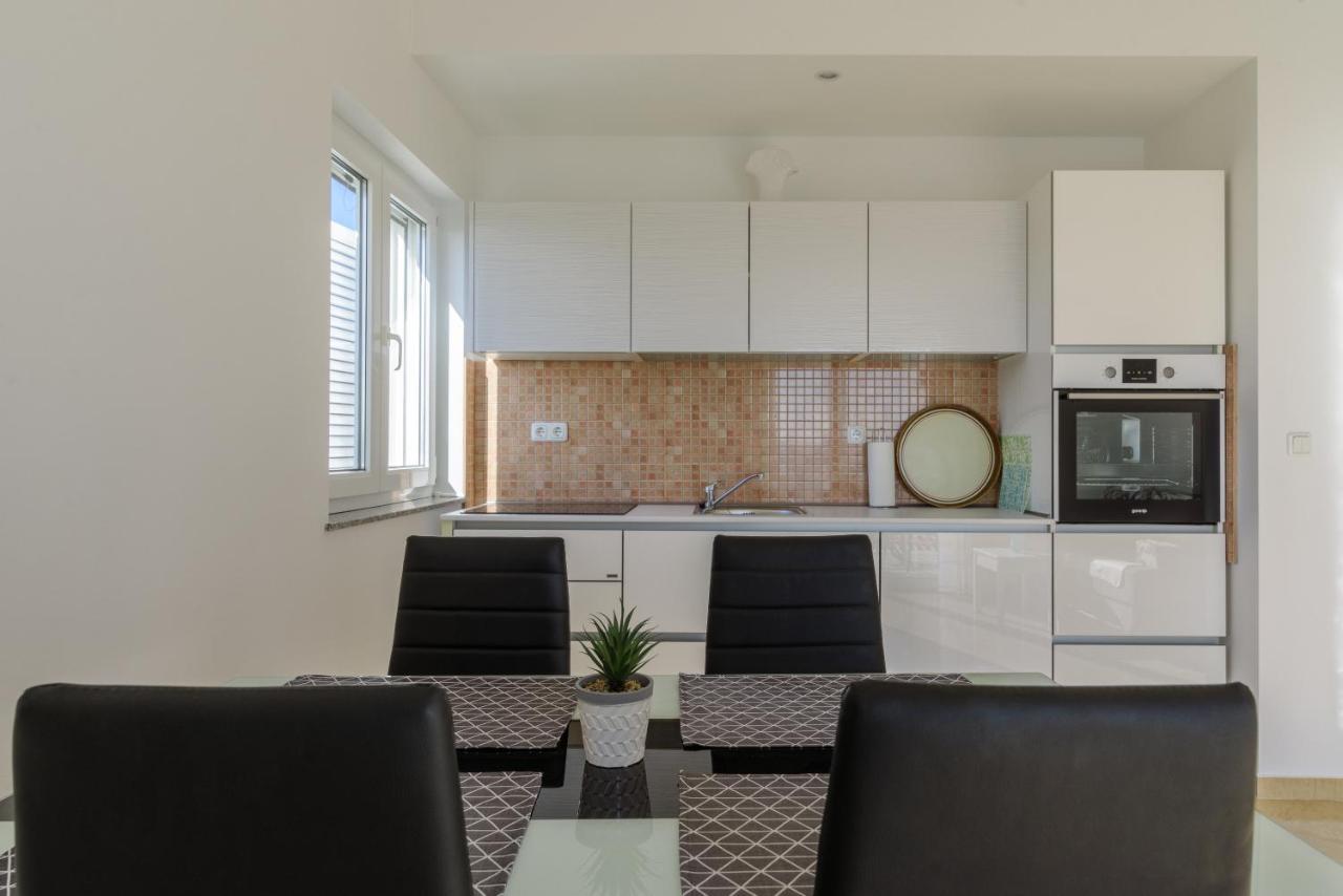 Apartmani Emil Τρογκίρ Εξωτερικό φωτογραφία