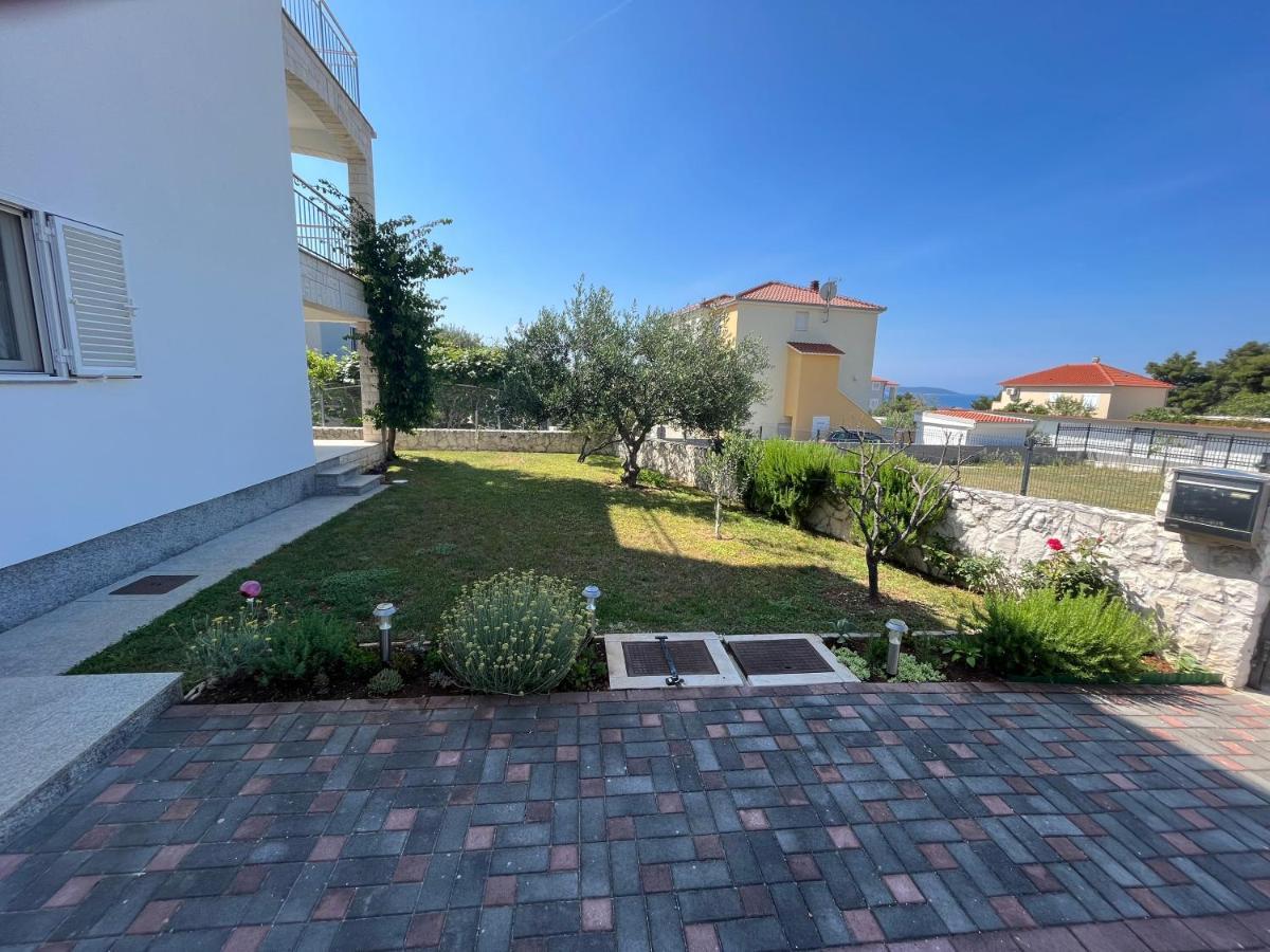 Apartmani Emil Τρογκίρ Εξωτερικό φωτογραφία