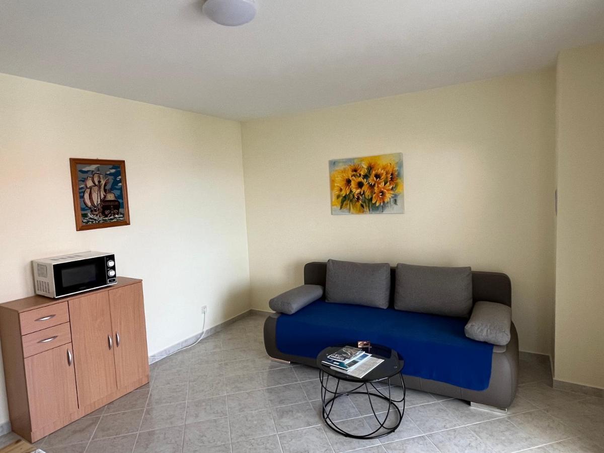 Apartmani Emil Τρογκίρ Εξωτερικό φωτογραφία