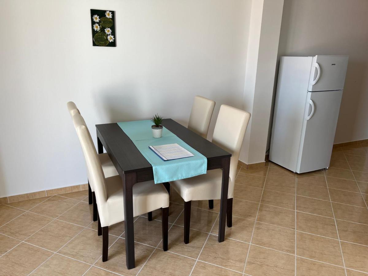 Apartmani Emil Τρογκίρ Εξωτερικό φωτογραφία
